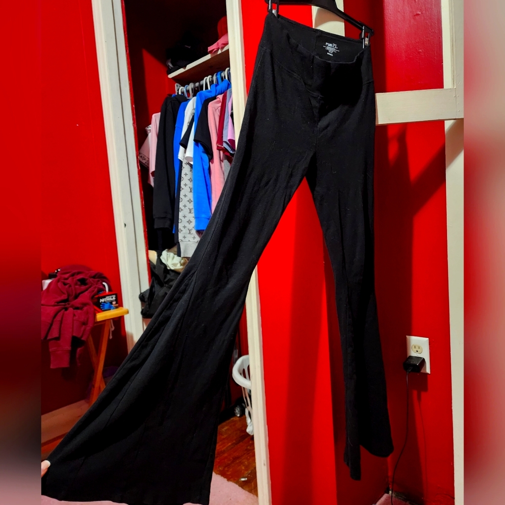 Super Cute! Rue 21 Black Flare Pants Classic Bell Bottoms